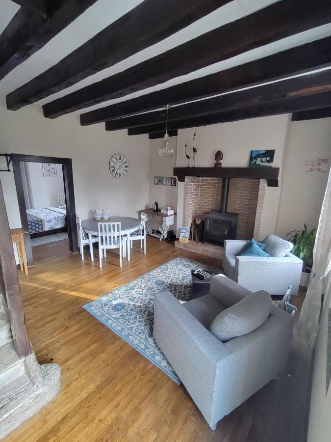 B&B Buddleja Saint-Hilaire-les-Places Exterior photo